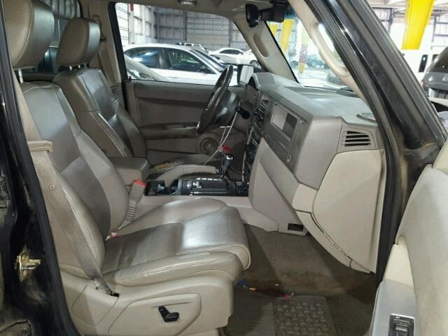 1J8HG48N76C139001 - 2006 JEEP COMMANDER BLACK photo 5