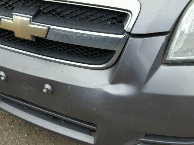 KL1TD5DE1AB117698 - 2010 CHEVROLET AVEO LS GRAY photo 9
