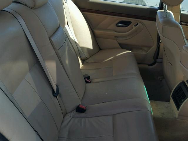 WBADT43412GY44537 - 2002 BMW 525 I AUTO WHITE photo 6