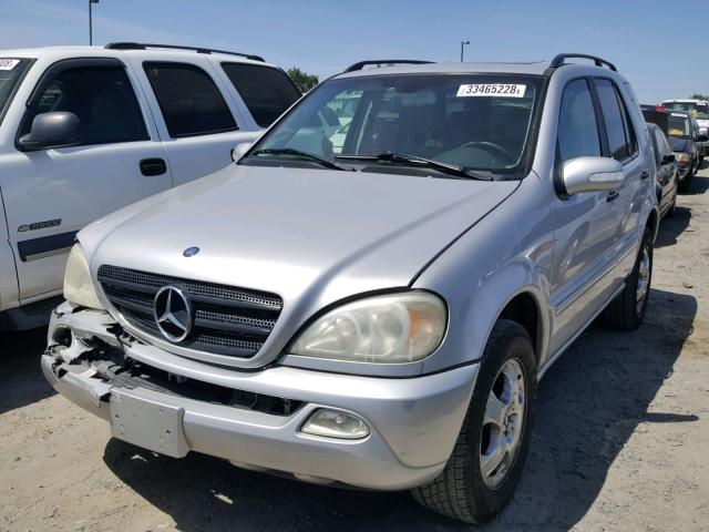 4JGAB57E03A407582 - 2003 MERCEDES-BENZ ML 350 SILVER photo 2