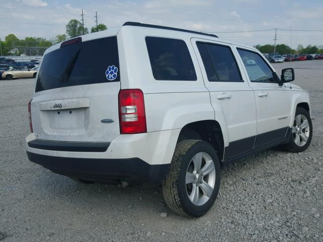 1C4NJPFBXFD203693 - 2015 JEEP PATRIOT LA WHITE photo 4