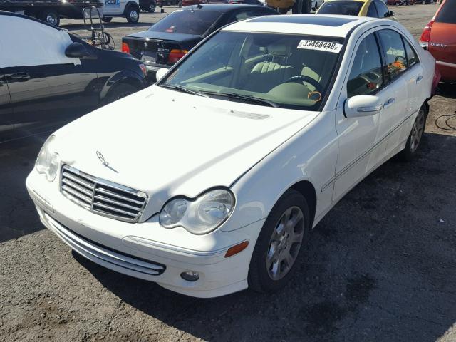 WDBRF54H16A846075 - 2006 MERCEDES-BENZ C GENERATI WHITE photo 2