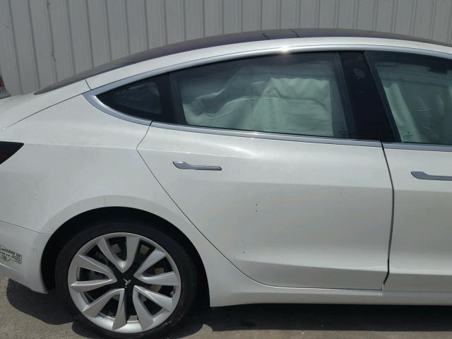 5YJ3E1EA9HF002073 - 2017 TESLA MODEL 3 თეთრი ფოტო 6