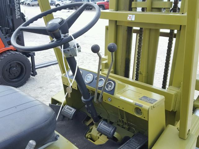 583 - 1986 CLAR FORKLIFT YELLOW photo 5