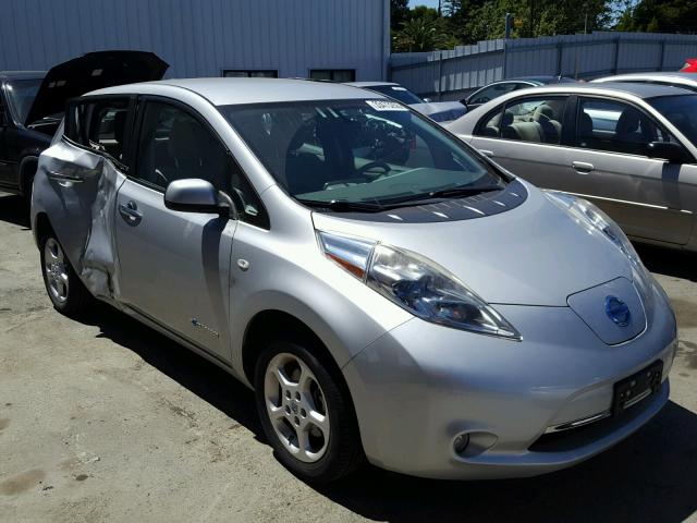 JN1AZ0CP1BT000998 - 2011 NISSAN LEAF SV SILVER photo 1