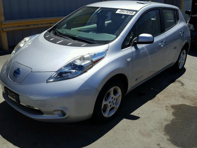 JN1AZ0CP1BT000998 - 2011 NISSAN LEAF SV SILVER photo 2