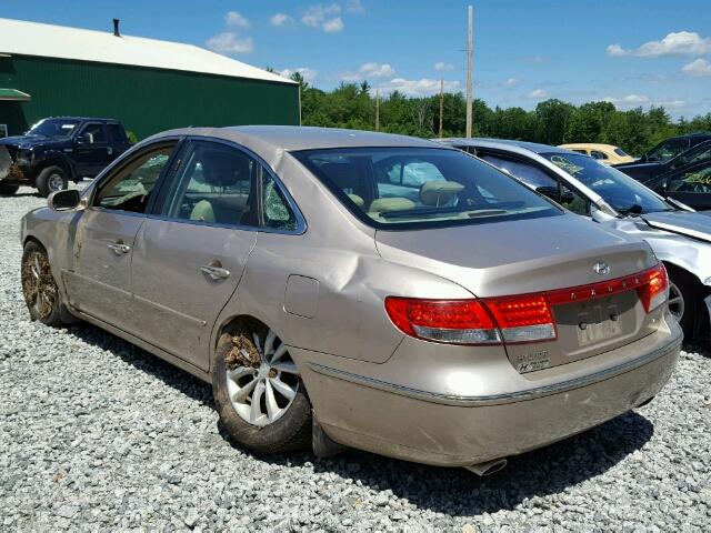 KMHFC46F16A039523 - 2006 HYUNDAI AZERA SE SILVER photo 3