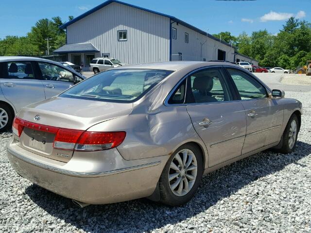 KMHFC46F16A039523 - 2006 HYUNDAI AZERA SE SILVER photo 4