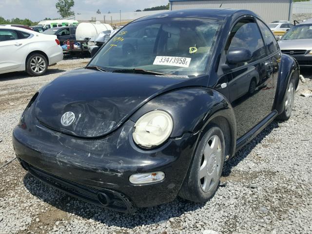 3VWDD21C8YM459051 - 2000 VOLKSWAGEN NEW BEETLE 黑色 照片 2