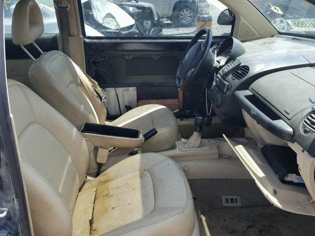 3VWDD21C8YM459051 - 2000 VOLKSWAGEN NEW BEETLE 黑色 照片 5