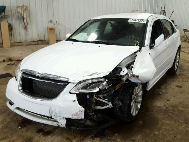 1C3CCBAB3CN202634 - 2012 CHRYSLER 200 LX WHITE photo 2