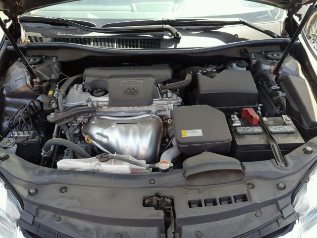 4T4BF1FK6GR571437 - 2016 TOYOTA CAMRY LE Grau Foto 7