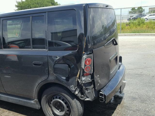 JTLKT324964127997 - 2006 TOYOTA SCION XB BLACK photo 9