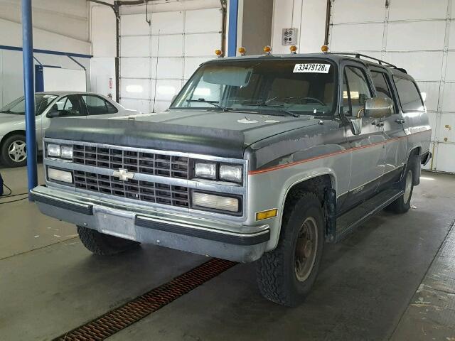 1GNGR26K0LF113643 - 1990 CHEVROLET SUBURBAN R TWO TONE photo 2