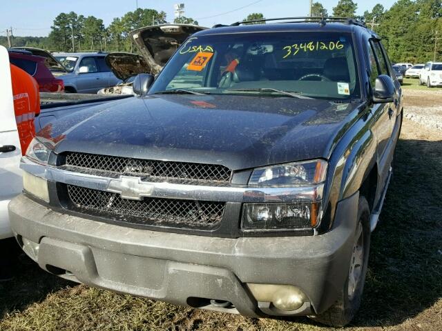 3GNEC13TX3G154599 - 2003 CHEVROLET AVALANCHE GRAY photo 2