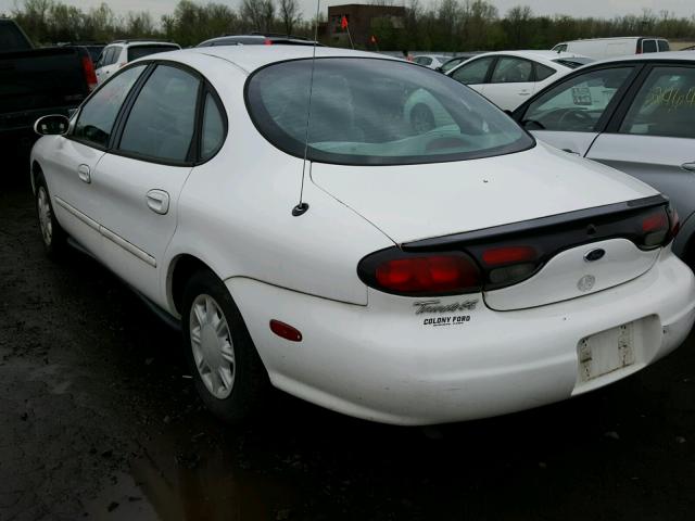 1FAFP52U6WA131879 - 1998 FORD TAURUS LX WHITE photo 3