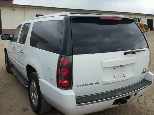 1GKFK668X8J140345 - 2008 GMC YUKON XL WHITE photo 3