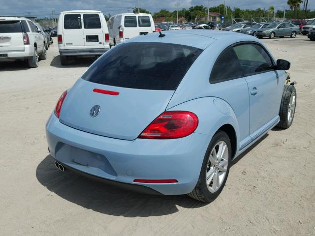 3VWJX7AT5CM610931 - 2012 VOLKSWAGEN BEETLE BLUE photo 4