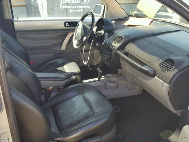 3VWDD21C91M463244 - 2001 VOLKSWAGEN NEW BEETLE 银色 照片 5