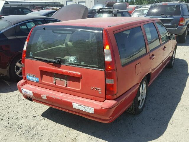 YV1LW5340W2361064 - 1998 VOLVO V70 T5 TUR RED photo 4