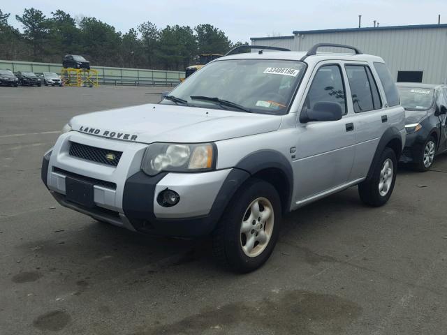 SALNY22264A415017 - 2004 LAND ROVER FREELANDER SILVER photo 2