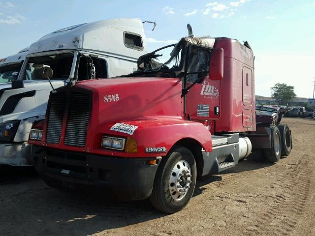 1XKADB8X27J092923 - 2007 KENWORTH CONSTRUCTI RED photo 2