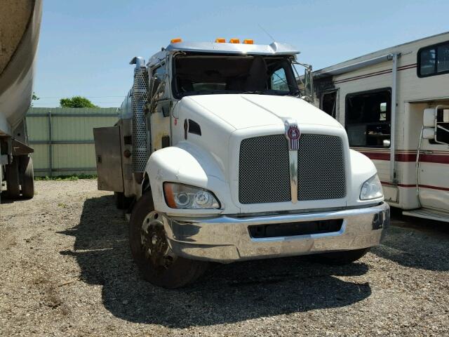 2NKHHN7X2AM274539 - 2010 KENWORTH CONSTRUCTI WHITE photo 1