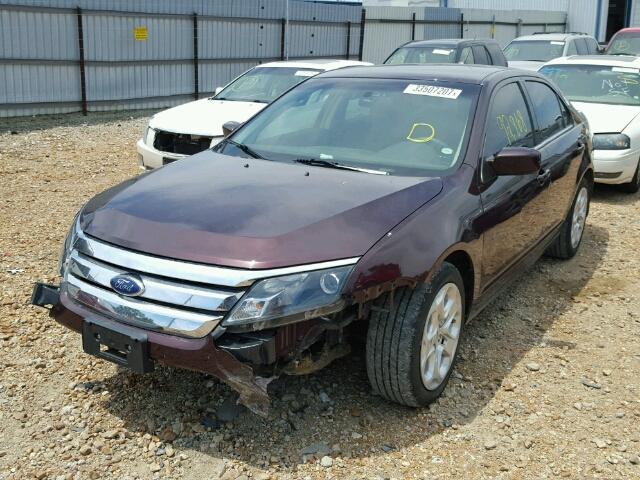 3FAHP0HG9BR268649 - 2011 FORD FUSION SE MAROON photo 2