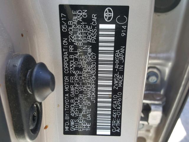 JTDKARFP0H3030107 - 2017 TOYOTA PRIUS PRIM ვერცხლისფერი ფოტო 10