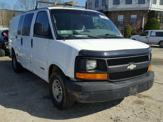 1GCGG25V951142164 - 2005 CHEVROLET EXPRESS G2 WHITE photo 1