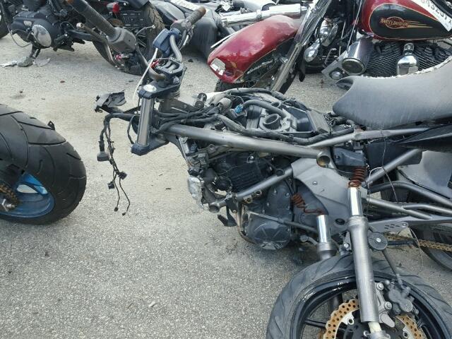 JKAEXEC159DA31038 - 2009 KAWASAKI EX650 C 黑色 照片 9