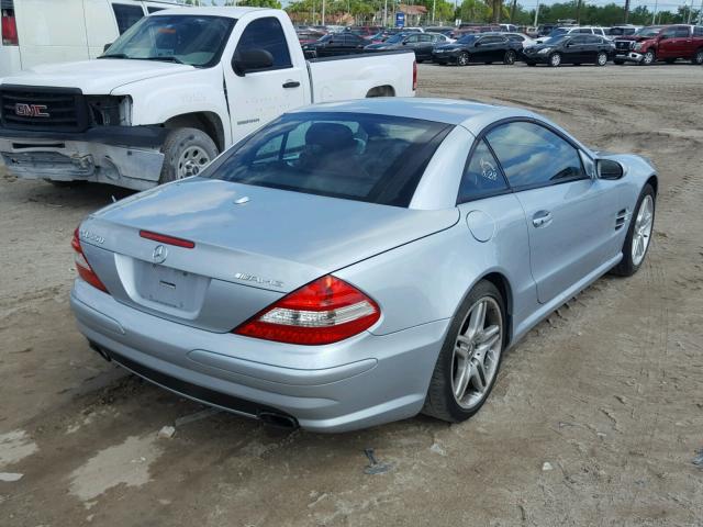 WDBSK71F37F131427 - 2007 MERCEDES-BENZ SL 550 BLUE photo 4