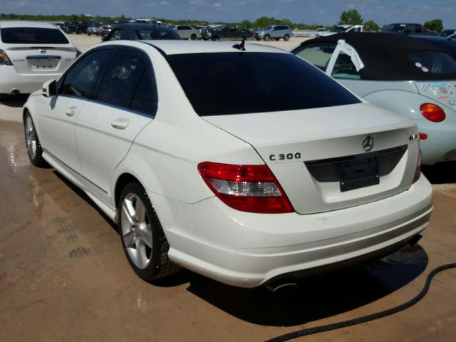 WDDGF8BB9BR181775 - 2011 MERCEDES-BENZ C 300 4MAT WHITE photo 3