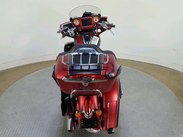 56KTRAAA0H3351897 - 2017 INDIAN MOTORCYCLE CO. ROADMASTER RED photo 9