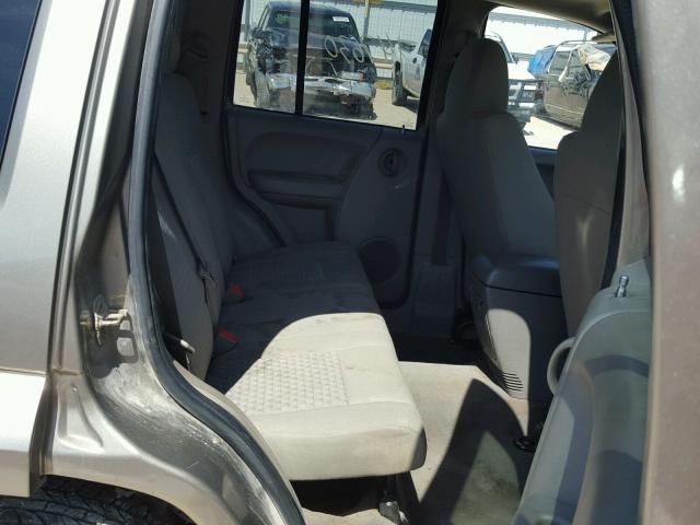1J4GK38K05W689567 - 2005 JEEP LIBERTY RE TAN photo 6