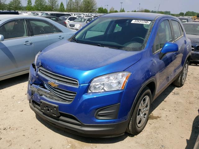 KL7CJKSBXGB657971 - 2016 CHEVROLET TRAX LS BLUE photo 2