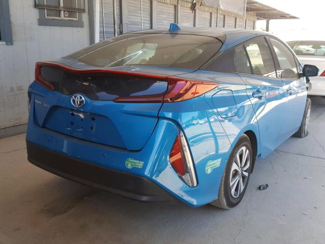 JTDKARFP9H3036195 - 2017 TOYOTA PRIUS PRIM BLUE photo 4