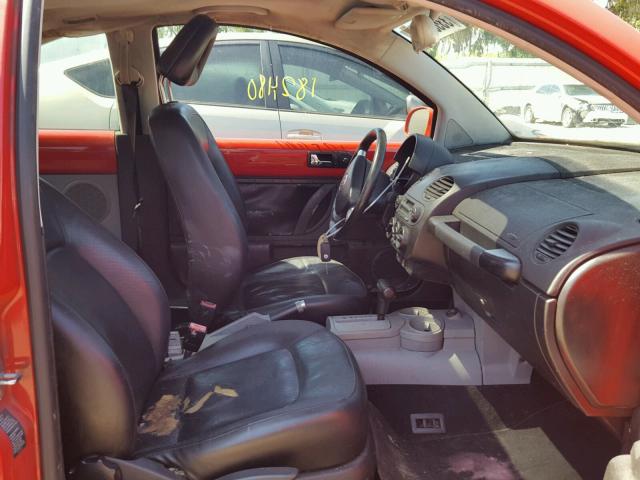 3VWCP21C41M479449 - 2001 VOLKSWAGEN NEW BEETLE RED photo 5