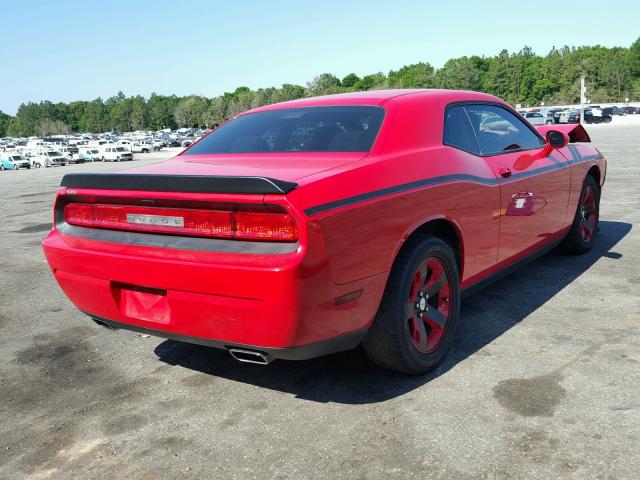 2C3CDYAG9EH289589 - 2014 DODGE CHALLENGER RED photo 4