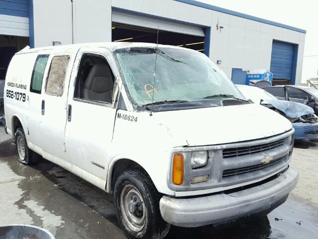 1GCGG25R711137249 - 2001 CHEVROLET EXPRESS G2 WHITE photo 1