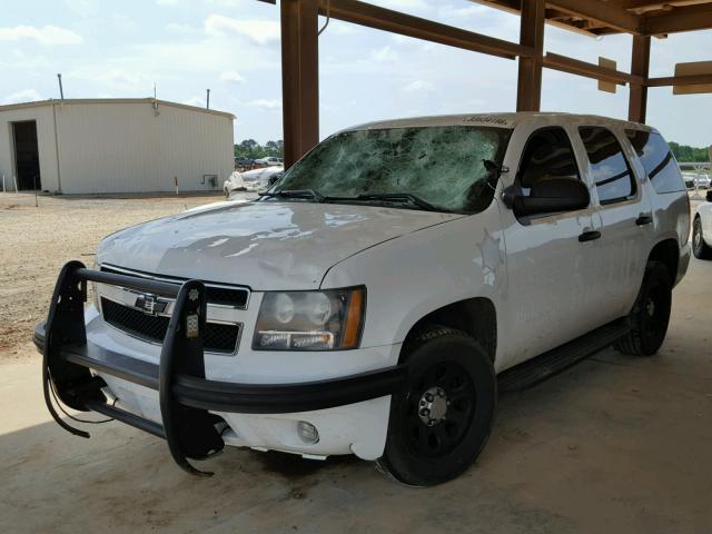 1GNLC2E03BR277191 - 2011 CHEVROLET TAHOE POLI WHITE photo 2