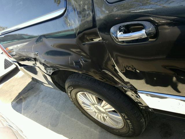 5LMJJ3H55AEJ06704 - 2010 LINCOLN NAVIGATOR შავი ფოტო 9