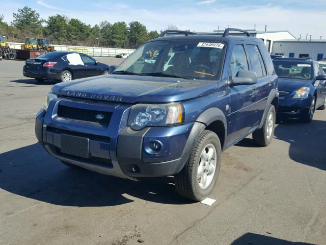 SALNY22225A475670 - 2005 LAND ROVER FREELANDER BLUE photo 2