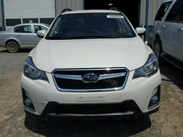 JF2GPBBC8GH265842 - 2016 SUBARU CROSSTREK WHITE photo 9