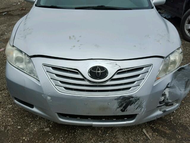 4T4BE46KX8R031739 - 2008 TOYOTA CAMRY CE SILVER photo 7