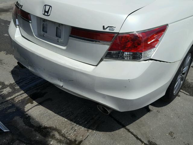 1HGCP3F83CA039947 - 2012 HONDA ACCORD EXL WHITE photo 9