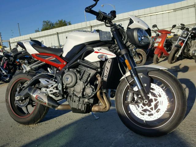 SMTA414D6JT834609 - 2018 TRIUMPH MOTORCYCLE STREET TRI WHITE photo 1