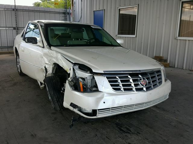 1G6KD5E65BU101847 - 2011 CADILLAC DTS LUXURY WHITE photo 1