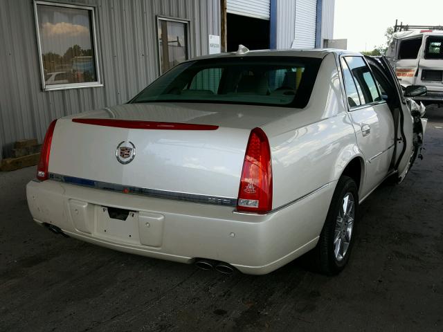 1G6KD5E65BU101847 - 2011 CADILLAC DTS LUXURY WHITE photo 4