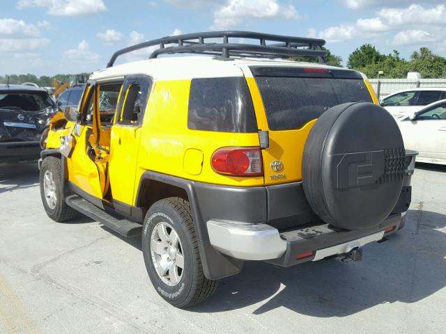 JTEBU11F970039410 - 2007 TOYOTA FJ CRUISER YELLOW photo 3